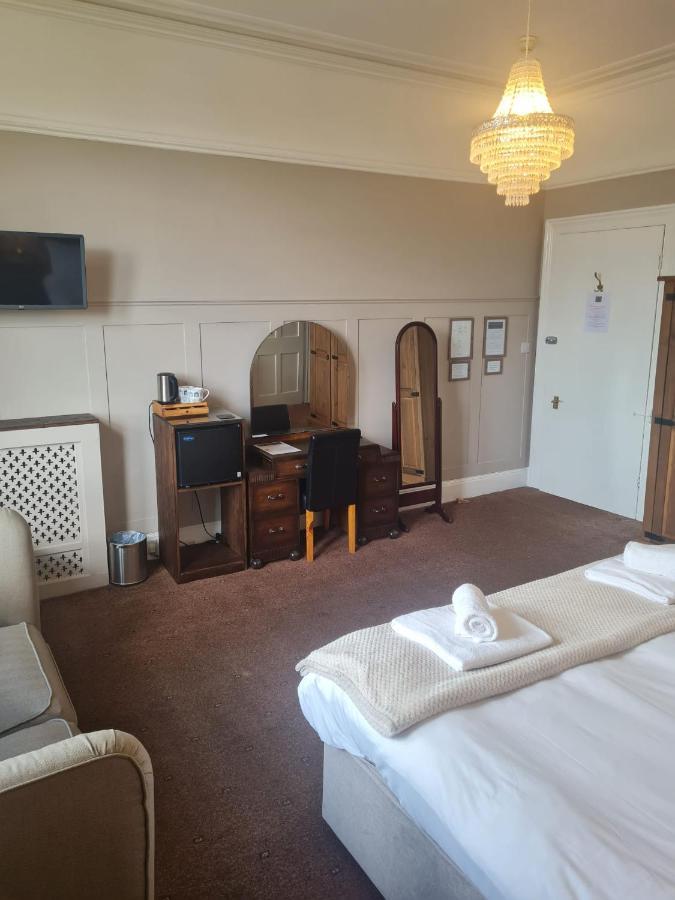 Heathcliff House B&B Exclusively For Adults Free Large Carpark Torquay Exterior foto